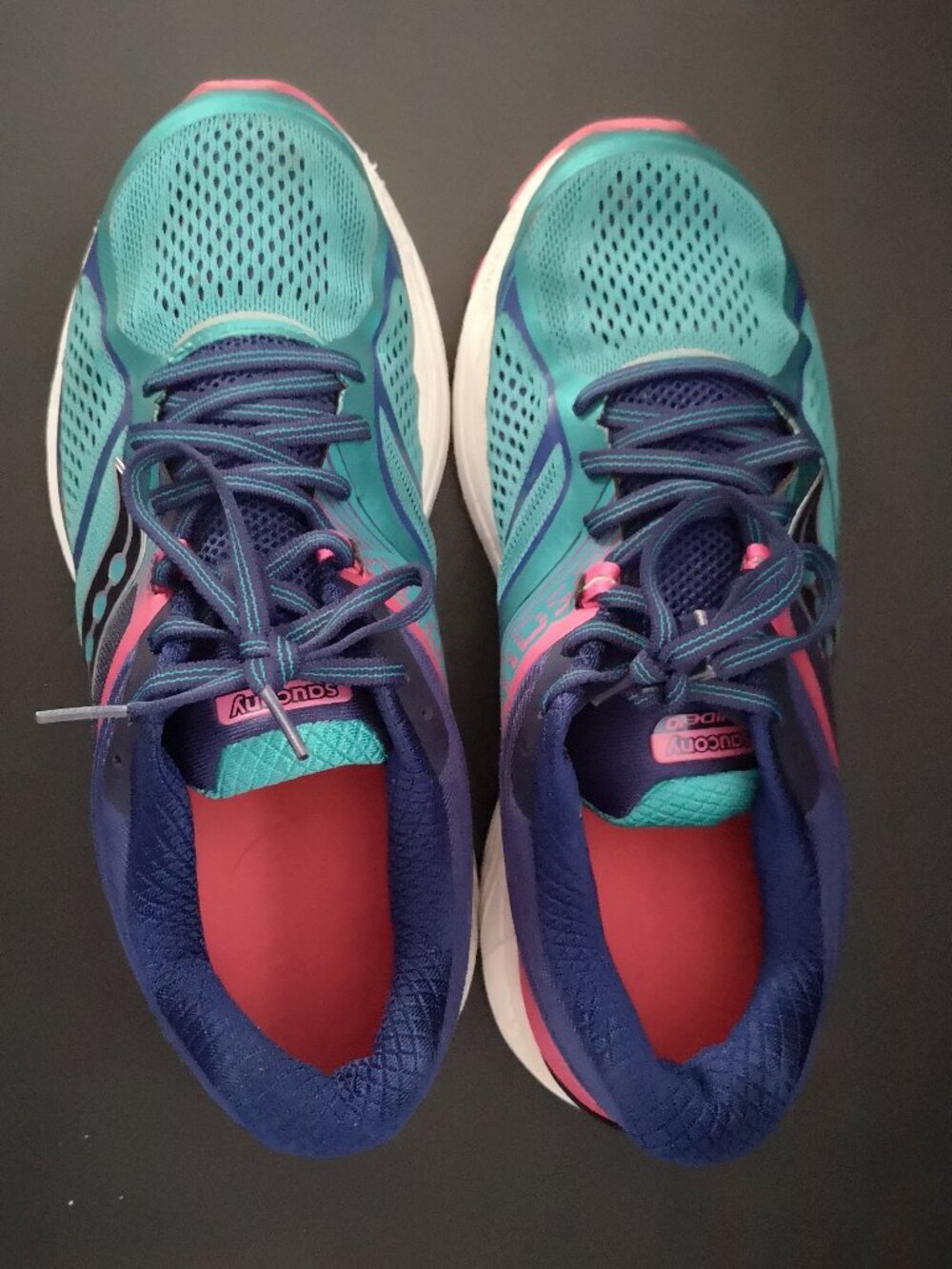 Saucony Guide 10 Teal Blue & Pink Ladies Size 10 Everun Running Sneakers